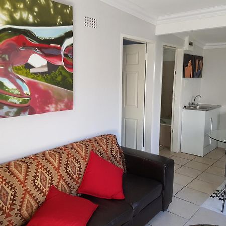 Mi Casa Su Casa Hotel Randburg Luaran gambar