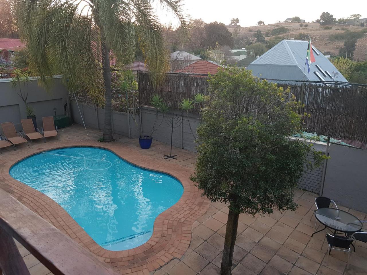 Mi Casa Su Casa Hotel Randburg Luaran gambar